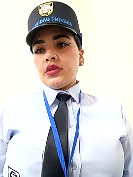 Snapshot of MAYE__13 chatting on October 27, 2025, 12:31 pm MAYE 13 online show from October 27, 2025, 12:31 pm