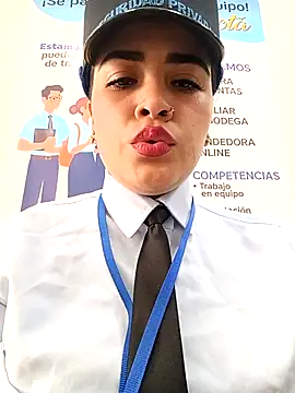 Snapshot of MAYE__13 chatting on November 12, 2025, 1:00 pm MAYE 13 online show from November 12, 2025, 1:00 pm