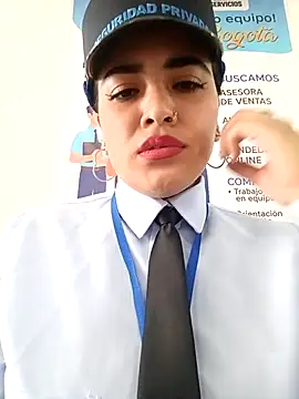 Snapshot of MAYE__13 chatting on November 18, 2025, 1:04 pm MAYE 13 online show from November 18, 2025, 1:04 pm