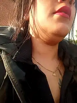 Snapshot of MAYE__13 chatting on November 30, 2025, 11:58 am MAYE 13 online show from November 30, 2025, 11:58 am