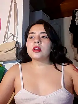 Yuli-27 online show from December 3, 2025, 8:18 pm