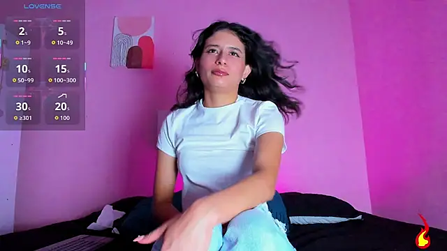 Snapshot of Georgina_Ferri_ chatting on November 19, 2025, 5:13 pm Georgina Ferri online show from November 19, 2025, 5:13 pm