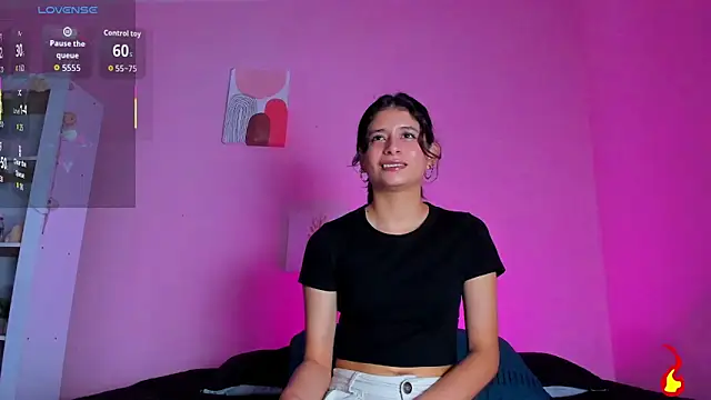 Snapshot of Georgina_Ferri_ chatting on November 25, 2025, 5:13 pm Georgina Ferri online show from November 25, 2025, 5:13 pm