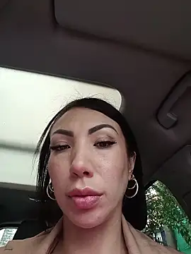 Snapshot of Sarahlove_90 chatting on February 17, 2026, 6:25 pm Sarahlove 90 online show from February 17, 2026, 6:25 pm