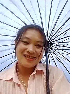 lusy-bae online show from September 17, 2025, 2:13 am