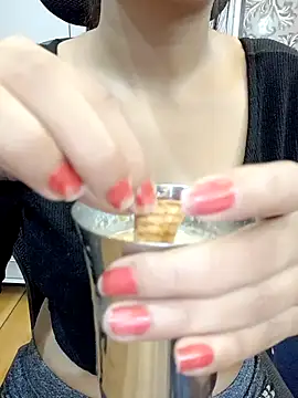 Deepa devi69 online show from November 11, 2025, 5:57 pm