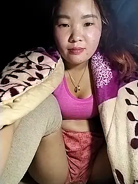 Snapshot of lylylove chatting on February 1, 2026, 1:20 pm lylylove online show from February 1, 2026, 1:20 pm