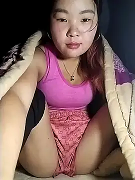 Snapshot of lylylove chatting on February 25, 2026, 12:53 am lylylove online show from February 25, 2026, 12:53 am