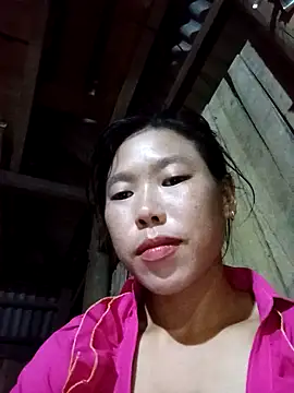 Ngocmi909 online show from October 13, 2025, 12:38 pm