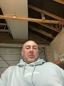 Richmcgee online show from March 28, 2026, 8:19 pm