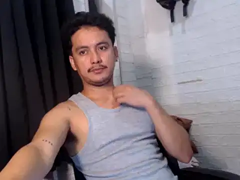 Snapshot of Tempting_jon chatting on November 27, 2025, 9:44 am Tempting jon online show from November 27, 2025, 9:44 am