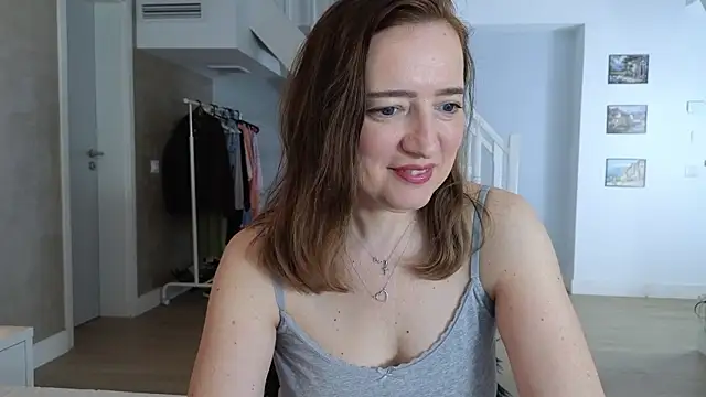 Blue Angel Sweet online show from April 5, 2026, 3:47 am