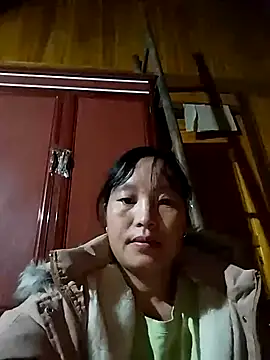 Snapshot of miss-su chatting on October 24, 2025, 11:12 pm miss-su online show from October 24, 2025, 11:12 pm