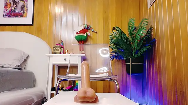 Zafiro Gem  online show from December 13, 2025, 9:20 pm