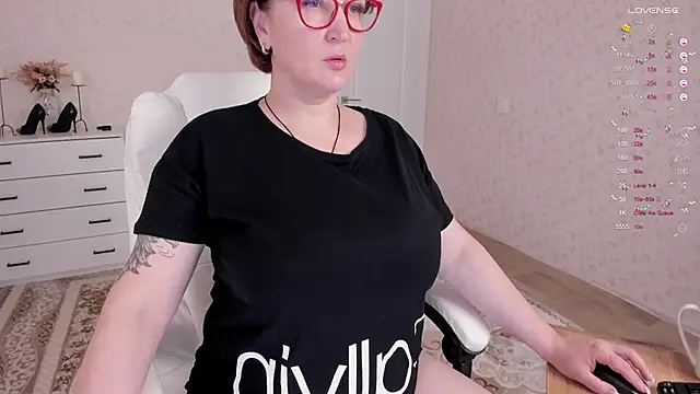 Snapshot of Sanata_James chatting on October 23, 2025, 4:34 am Sanata James online show from October 23, 2025, 4:34 am