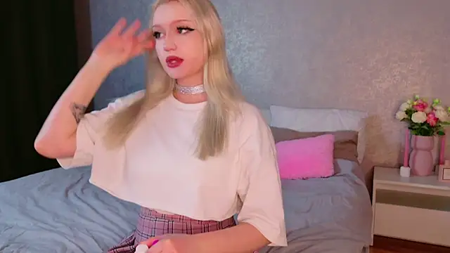 trinnity sweet online show from November 13, 2025, 7:46 pm