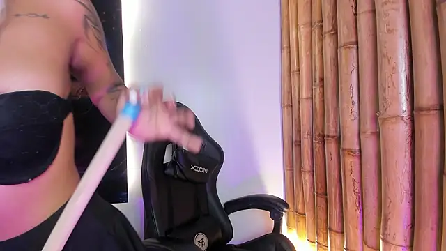 charlotte mitchell  online show from February 16, 2026, 6:59 pm