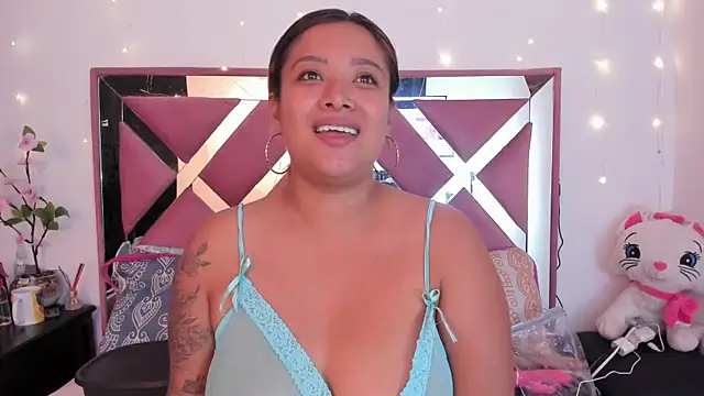 bellalumi online show from May 21, 2026, 3:02 am
