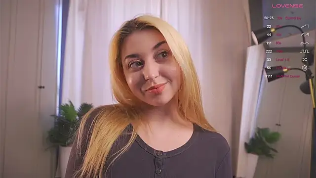 dreamhannah online show from October 18, 2025, 10:16 am