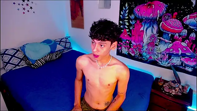 Snapshot of Thedoll_ethan7 chatting on June 11, 2026, 12:32 am Thedoll ethan7 online show from June 11, 2026, 12:32 am