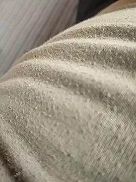 colombiano198720 online show from October 6, 2025, 6:27 pm