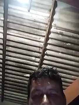 colombiano198720 online show from October 15, 2025, 3:06 am