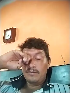 colombiano198720 online show from November 10, 2025, 12:04 pm