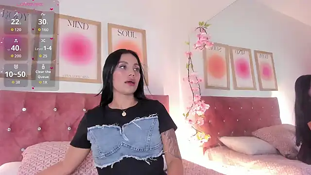 GabiHills online show from December 18, 2025, 6:03 pm