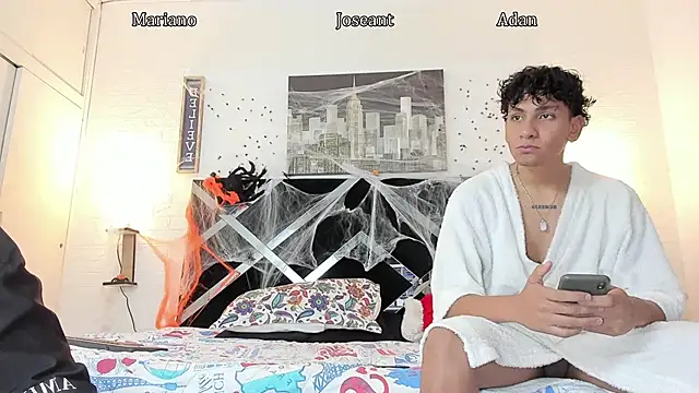 Adan Oriol online show from October 31, 2025, 3:51 am