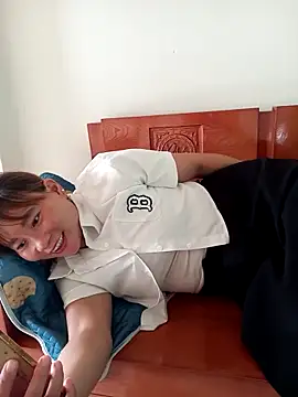 Mainay0033 online show from September 22, 2025, 1:29 am