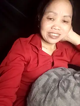 Snapshot of _YooY_ chatting on October 18, 2025, 3:35 pm YooY online show from October 18, 2025, 3:35 pm