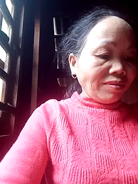 Snapshot of _YooY_ chatting on October 21, 2025, 1:06 am YooY online show from October 21, 2025, 1:06 am