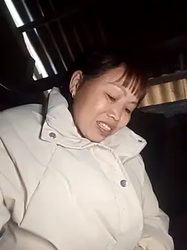 Snapshot of _YooY_ chatting on October 29, 2025, 1:19 am YooY online show from October 29, 2025, 1:19 am