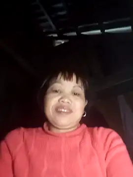 Snapshot of _YooY_ chatting on November 4, 2025, 12:10 am YooY online show from November 4, 2025, 12:10 am