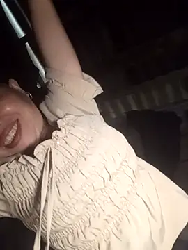 Snapshot of _YooY_ chatting on November 8, 2025, 12:55 am YooY online show from November 8, 2025, 12:55 am