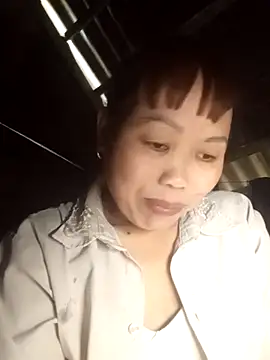 Snapshot of _YooY_ chatting on November 12, 2025, 3:07 am YooY online show from November 12, 2025, 3:07 am