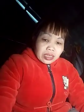 Snapshot of _YooY_ chatting on November 21, 2025, 9:52 am YooY online show from November 21, 2025, 9:52 am