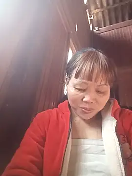 Snapshot of _YooY_ chatting on November 23, 2025, 2:11 am YooY online show from November 23, 2025, 2:11 am