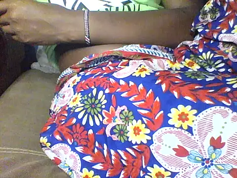 Moongodessy online show from December 20, 2025, 8:16 pm