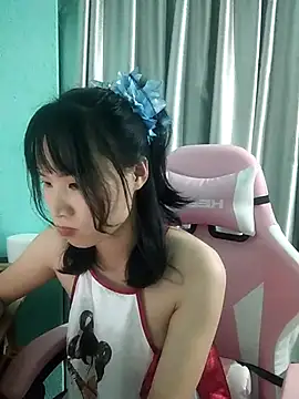 Snapshot of Ly-ny chatting on October 20, 2025, 3:34 pm Ly-ny online show from October 20, 2025, 3:34 pm