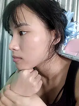 Snapshot of Ly-ny chatting on October 25, 2025, 6:10 am Ly-ny online show from October 25, 2025, 6:10 am