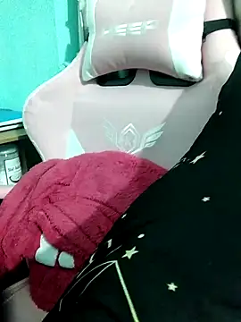 Snapshot of Ly-ny chatting on November 16, 2025, 6:46 pm Ly-ny online show from November 16, 2025, 6:46 pm