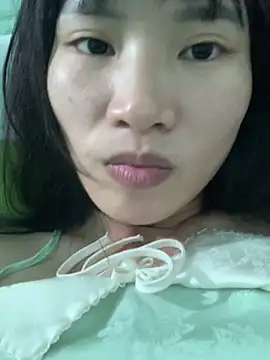 Snapshot of Ly-ny chatting on November 26, 2025, 5:52 am Ly-ny online show from November 26, 2025, 5:52 am