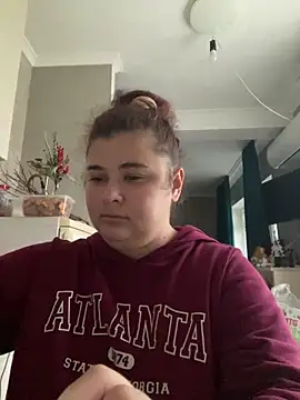 AliceCurlyX online show from December 3, 2025, 10:24 am