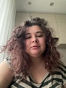 Snapshot of AliceCurlyX chatting on February 26, 2026, 9:41 am AliceCurlyX online show from February 26, 2026, 9:41 am