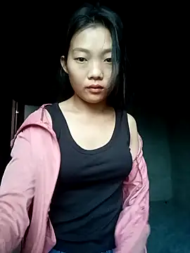Snapshot of Ananine chatting on May 19, 2026, 11:22 pm Ananine online show from May 19, 2026, 11:22 pm