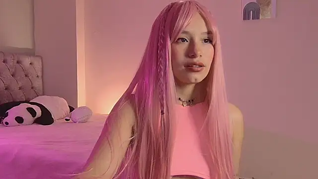 Alisha Olsen  online show from September 14, 2025, 5:06 am