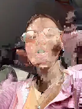 SMELLSEX online show from April 1, 2026, 10:38 am