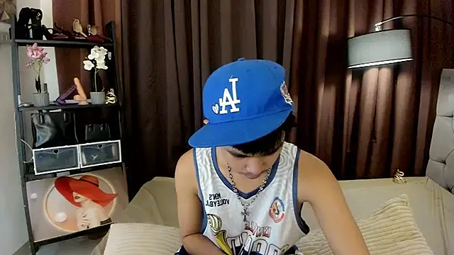 urfantasyhotbaby online show from November 26, 2025, 5:47 pm