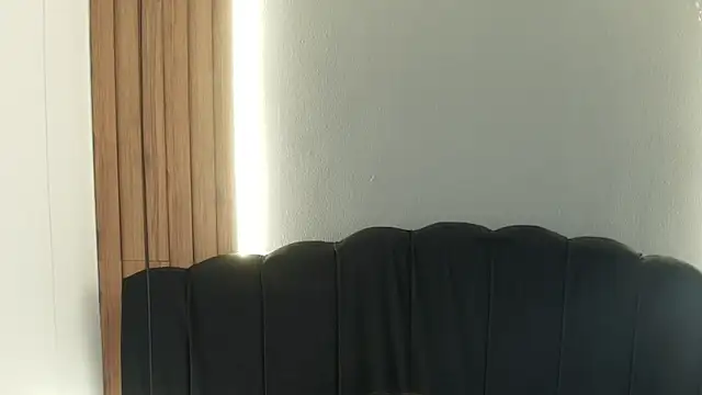 LiaMonroee  online show from March 14, 2026, 12:21 pm